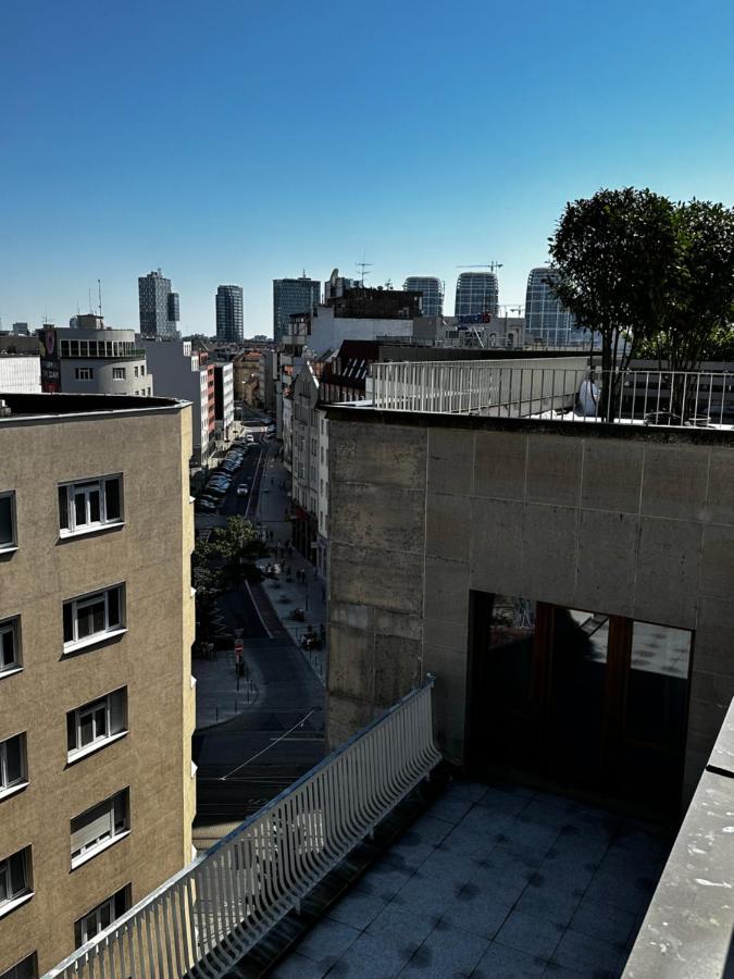 Luxury Penthouse At The Historical Centre With Free Parking Pressburg