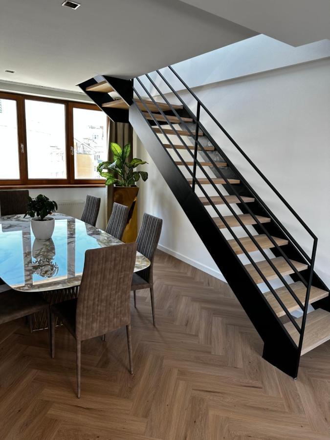 Luxury Penthouse At The Historical Centre With Free Parking Pressburg