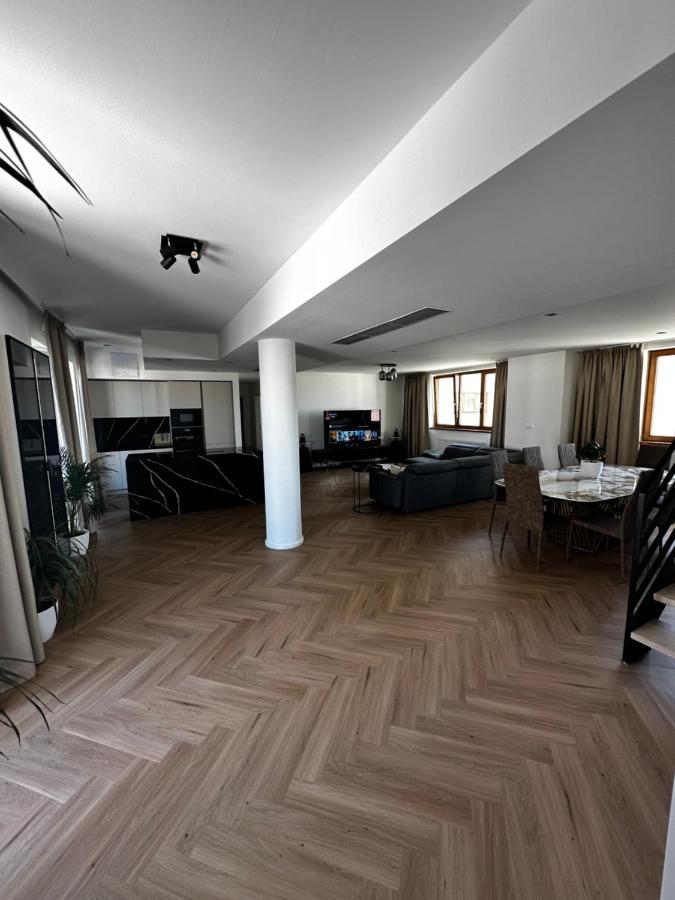 Apartmán Luxury Penthouse At The Historical Centre *