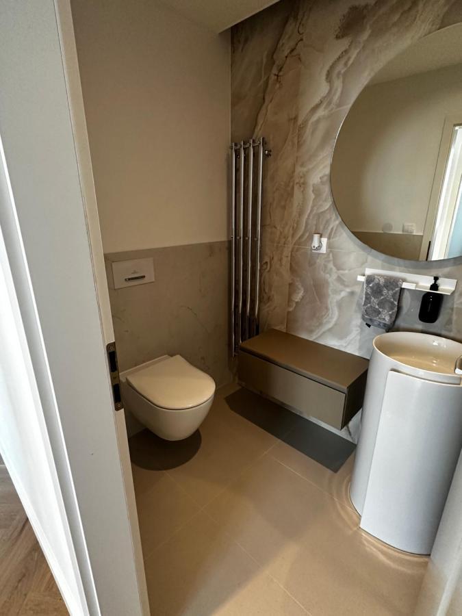 Luxury Penthouse At The Historical Centre With Free Parking Apartment Pressburg