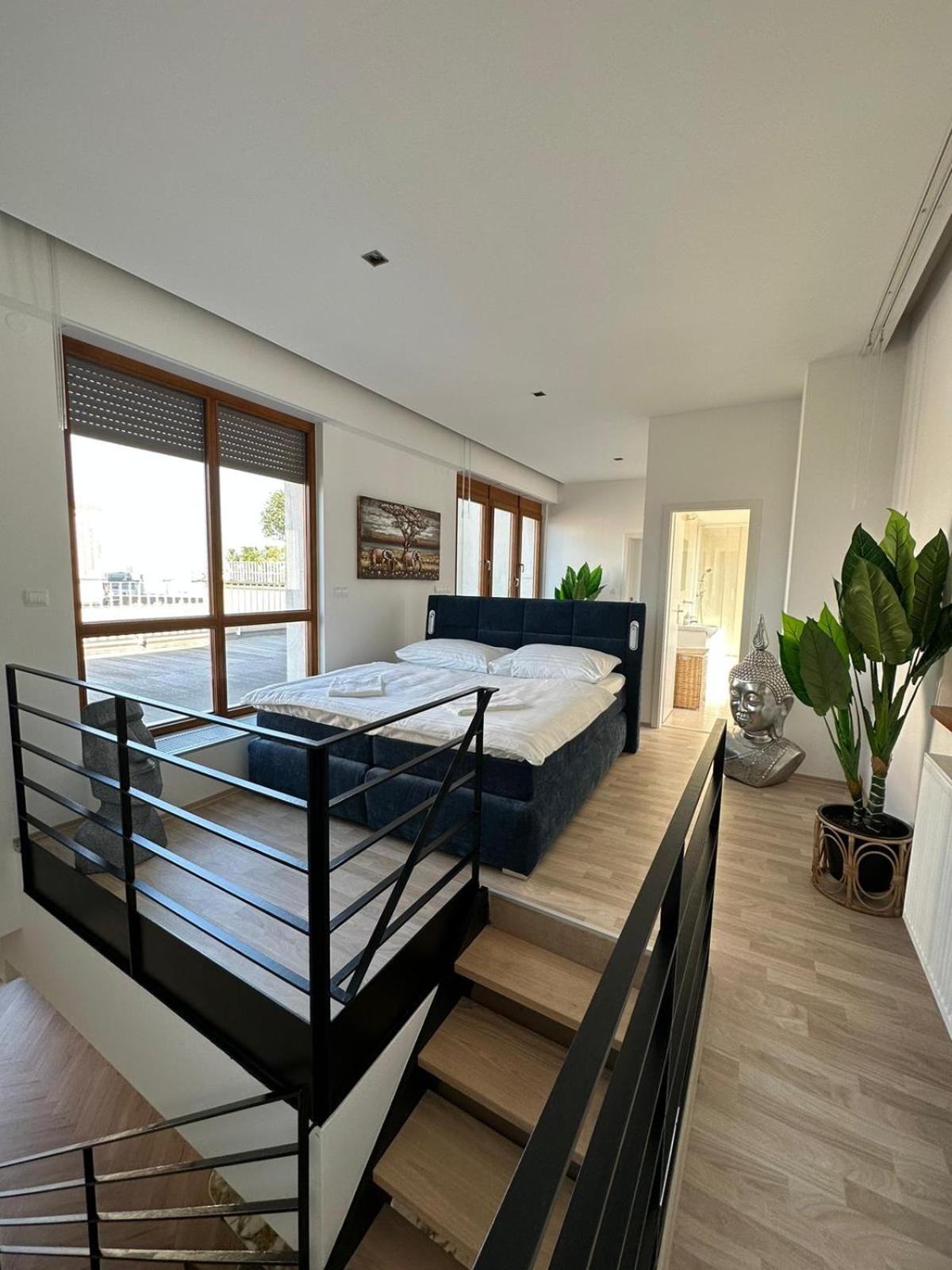 Luxury Penthouse At The Historical Centre With Free Parking Apartmán *